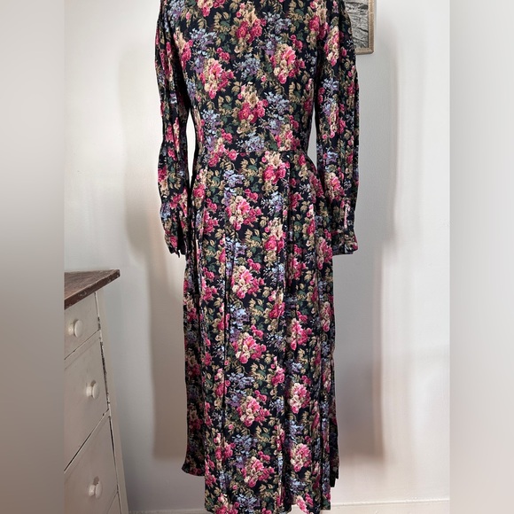 Vintage Victorian Floral Ankle Length Buttondown Dress - Picture 5 of 6